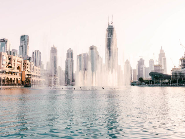 Dubai Fountain Wasserspiele Show Zeiten