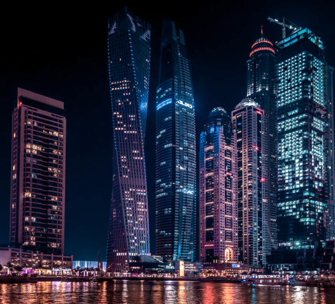 Dubai Marina am Abend