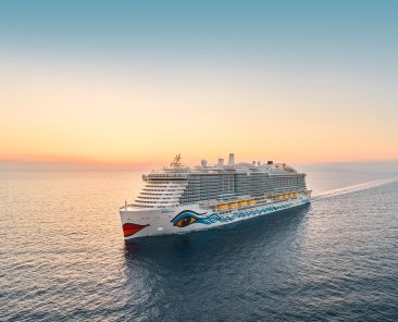 AIDAcosma Sonnuntergang Kreuzfahrt