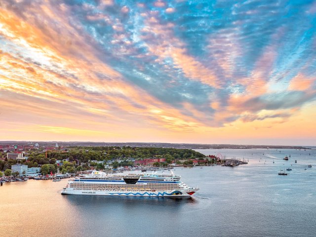 AIDAbella Kreuzfahrt Hafen Küste