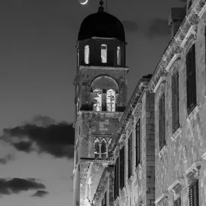 Stradun Einkaufsstraße Turm